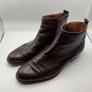 Barneys New York Woman Brown Leather Ankle Booties Size 7.5
